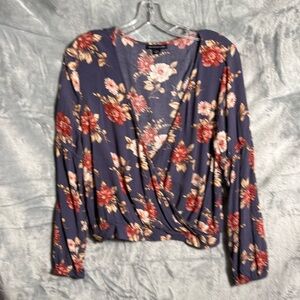 American eagle shirt wrap floral large elastic wrist‎